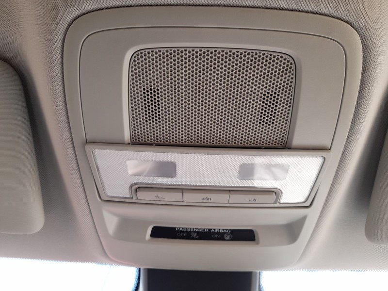 Recambio de luz interior para mg zs suv (azs1) 1.0 t-gdi referencia OEM IAM 105671589  