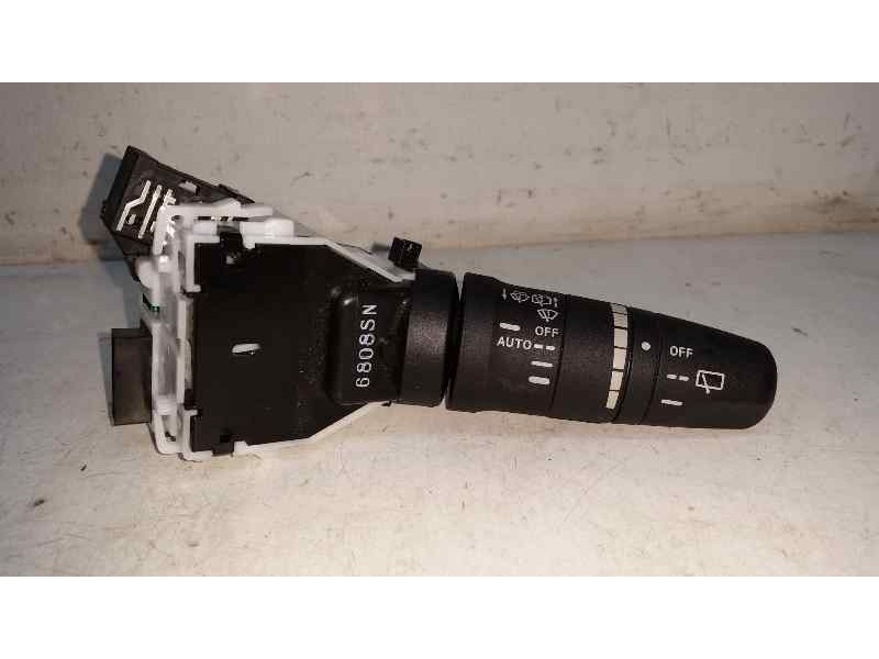 Recambio de mando limpia para nissan note (e11e) acenta referencia OEM IAM   