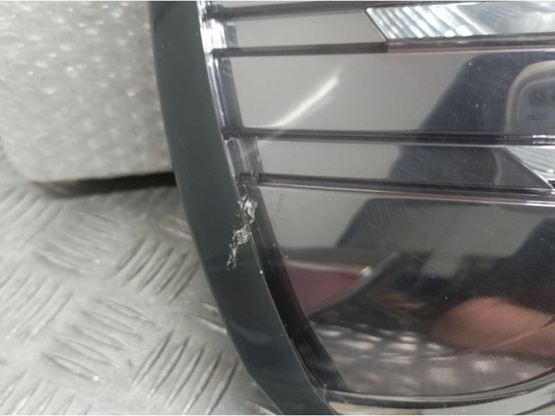 Recambio de piloto trasero izquierdo para renault scenic iii dynamique referencia OEM IAM 265558940R  EXTERIOR