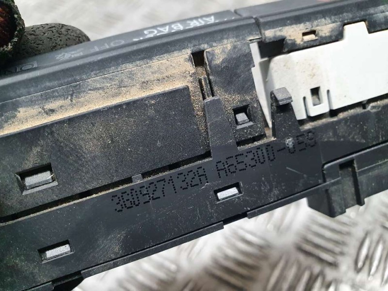 Recambio de warning para volkswagen passat lim. (3g2) edition bmt referencia OEM IAM 3G0927132A A65300059 