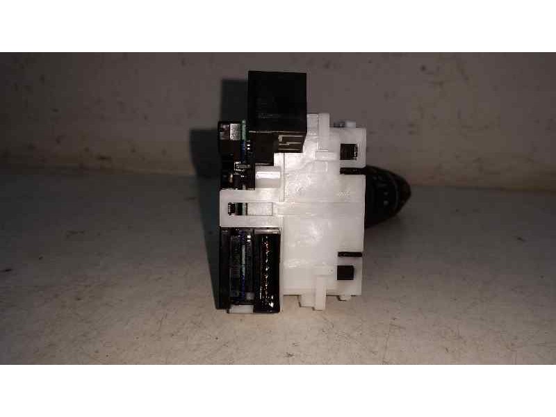 Recambio de mando limpia para nissan note (e11e) acenta referencia OEM IAM   