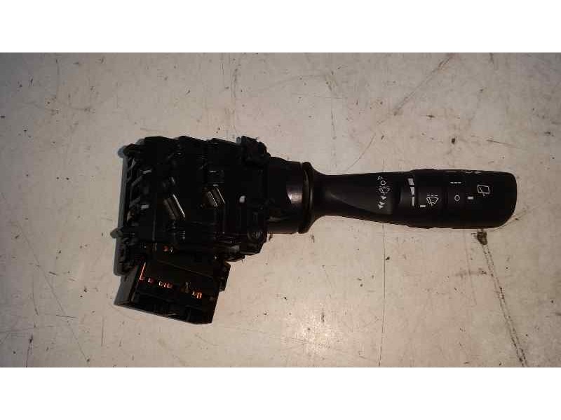 Recambio de mando limpia para toyota auris active referencia OEM IAM   