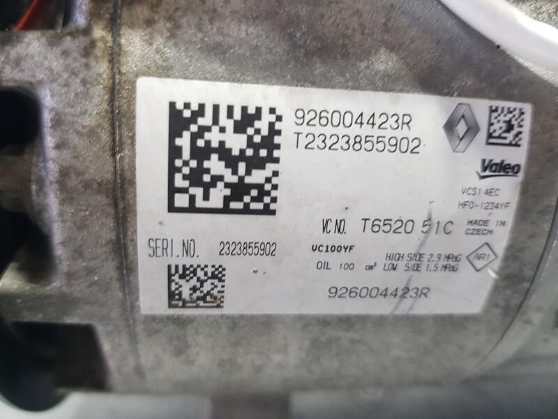 Recambio de compresor aire acondicionado para renault captur ii evolution referencia OEM IAM 926004423R  