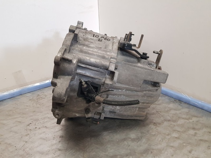 Recambio de caja cambios para volvo s80 berlina 2.4 (125kw) referencia OEM IAM P1208962  5VELOCIDADES