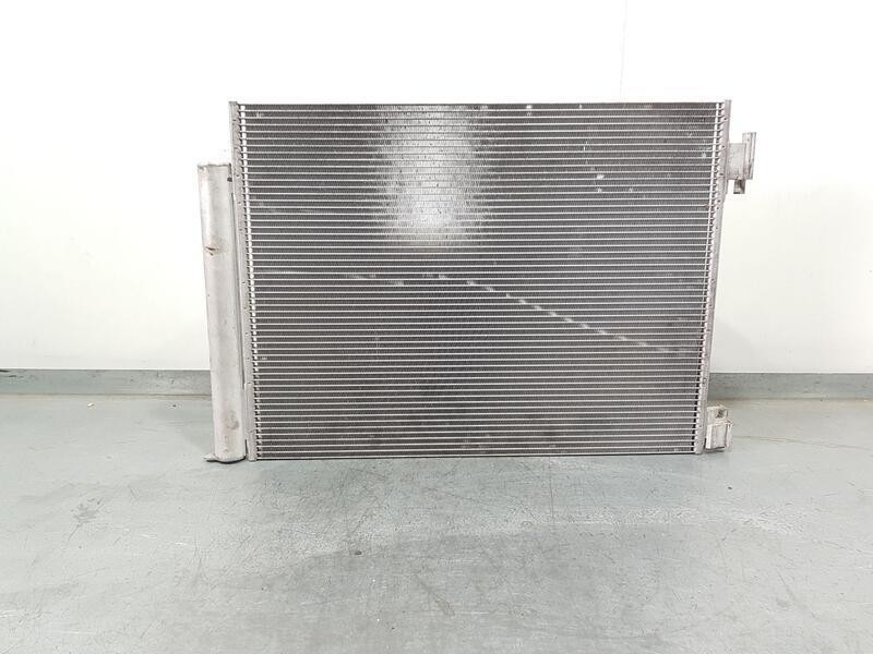 Recambio de condensador / radiador aire acondicionado para renault captur ii evolution referencia OEM IAM 921005FA0A  