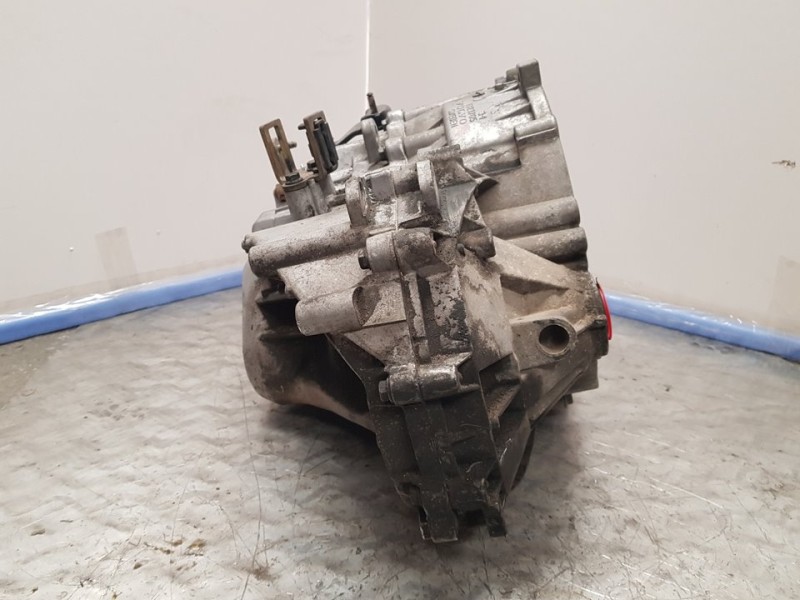 Recambio de caja cambios para volvo s80 berlina 2.4 (125kw) referencia OEM IAM P1208962  5VELOCIDADES