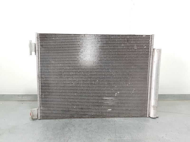 Recambio de condensador / radiador aire acondicionado para renault captur ii evolution referencia OEM IAM 921005FA0A  