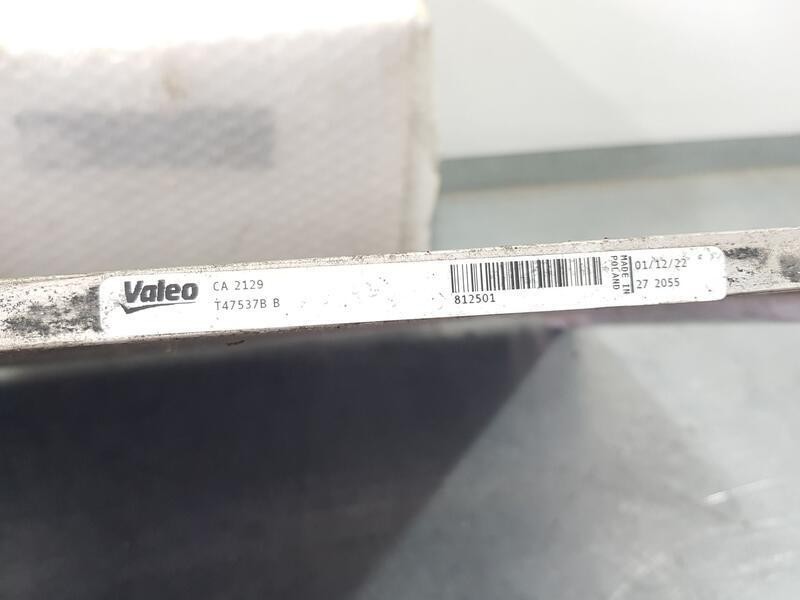 Recambio de condensador / radiador aire acondicionado para renault captur ii evolution referencia OEM IAM 921005FA0A  