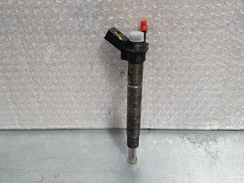 Recambio de inyector para bmw serie 3 berlina (e90) 320d referencia OEM IAM 779787705 0445116001 BOSCH