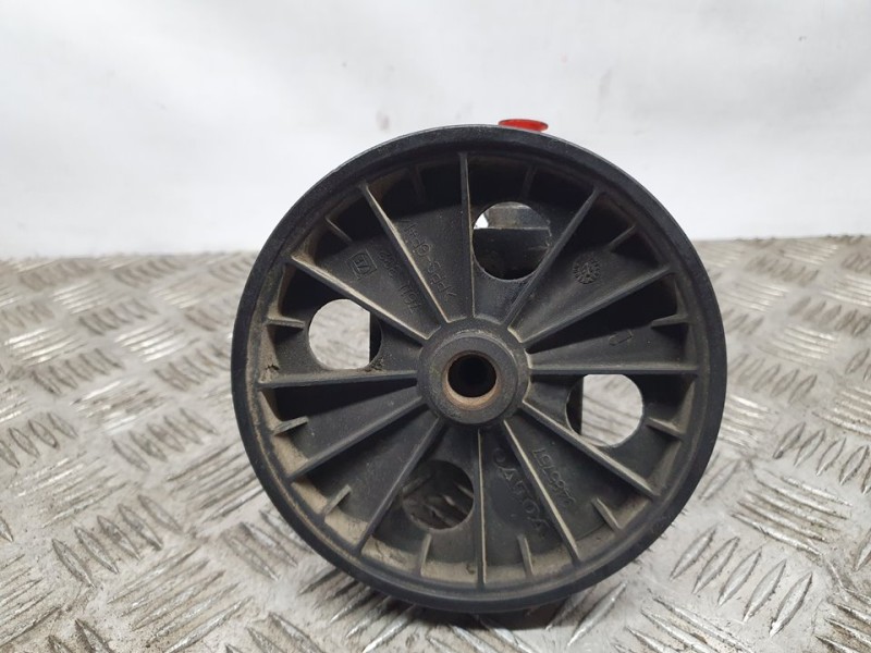 Recambio de bomba direccion para volvo s80 berlina 2.4 (125kw) referencia OEM IAM 9485861  