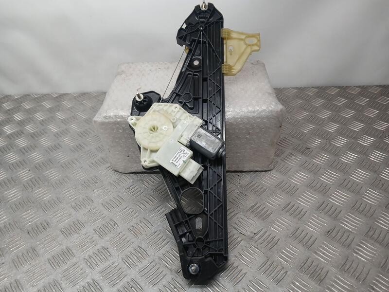 Recambio de elevalunas trasero derecho para renault captur ii evolution referencia OEM IAM 827209371R ELECTRICO 6 PINS C98394200