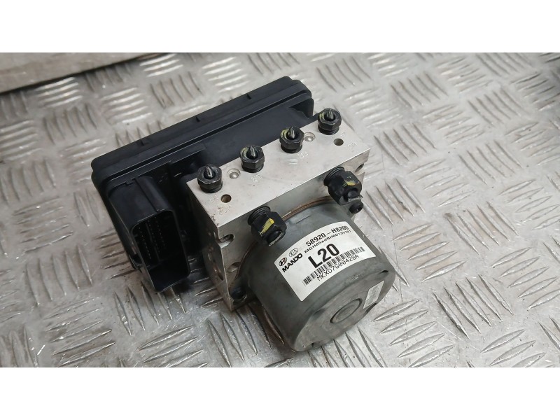 Recambio de abs para kia rio iv (yb, sc, fb) 1.25 referencia OEM IAM 58920H8200 MANDO 