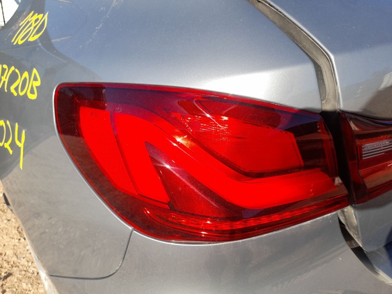 Recambio de piloto trasero izquierdo exterior para bmw serie 1 lim. (f40) 118d referencia OEM IAM 63217450643  