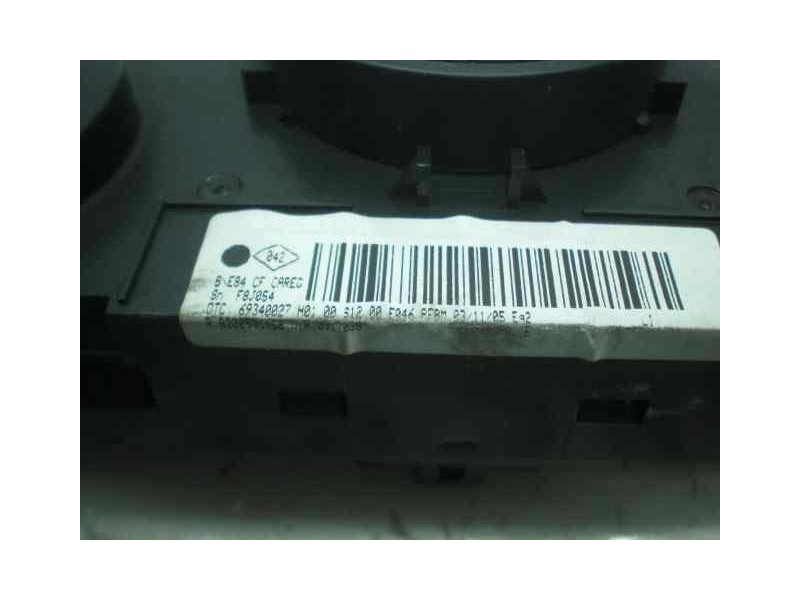 Recambio de mando climatizador para renault megane ii classic berlina emotion referencia OEM IAM   8200501456