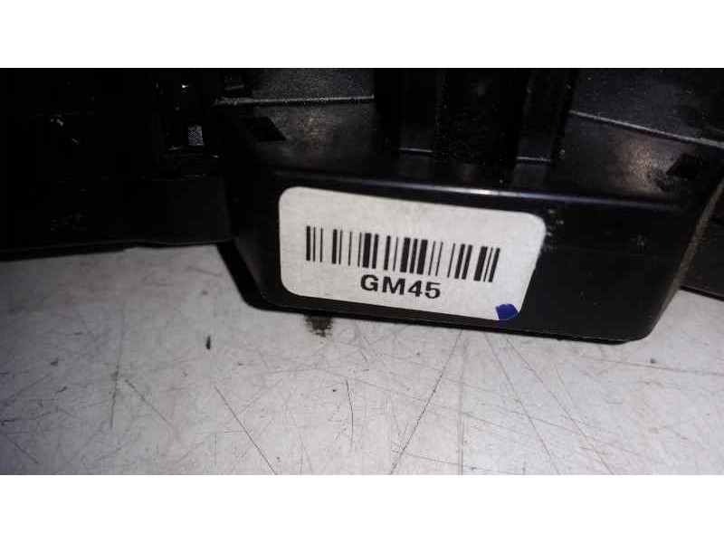 Recambio de mando luces y limpia para hyundai i20 classic referencia OEM IAM GM45  