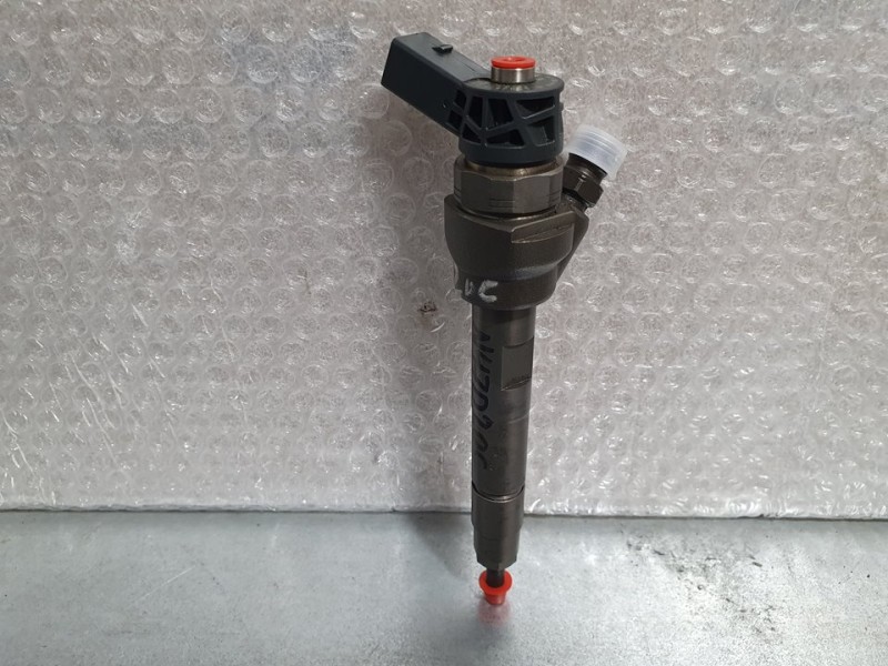Recambio de inyector para bmw serie 3 berlina (e90) 2.0 turbodiesel cat referencia OEM IAM 7810702 0445110616 BOSCH