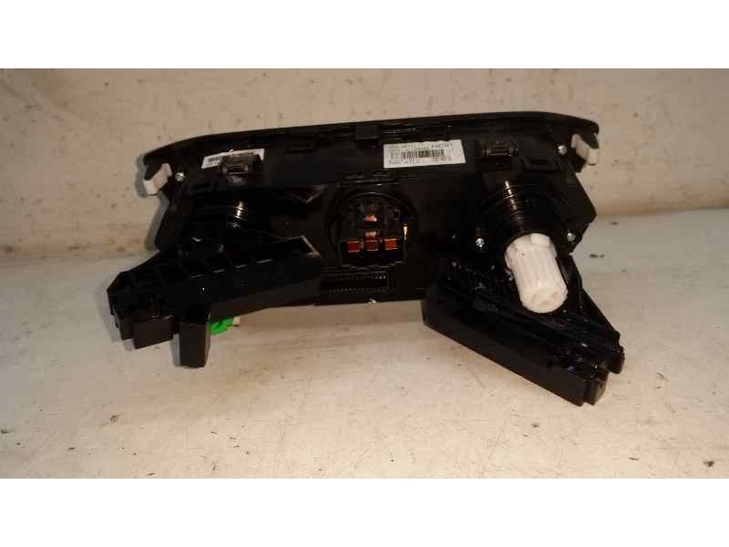 Recambio de mando calefaccion / aire acondicionado para hyundai i20 classic referencia OEM IAM C500ALEEB 97250C8011 