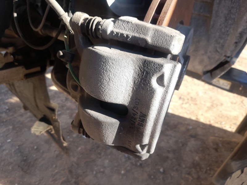 Recambio de pinza freno delantera izquierda para bmw serie 1 lim. (f40) 118d referencia OEM IAM 34116860265  