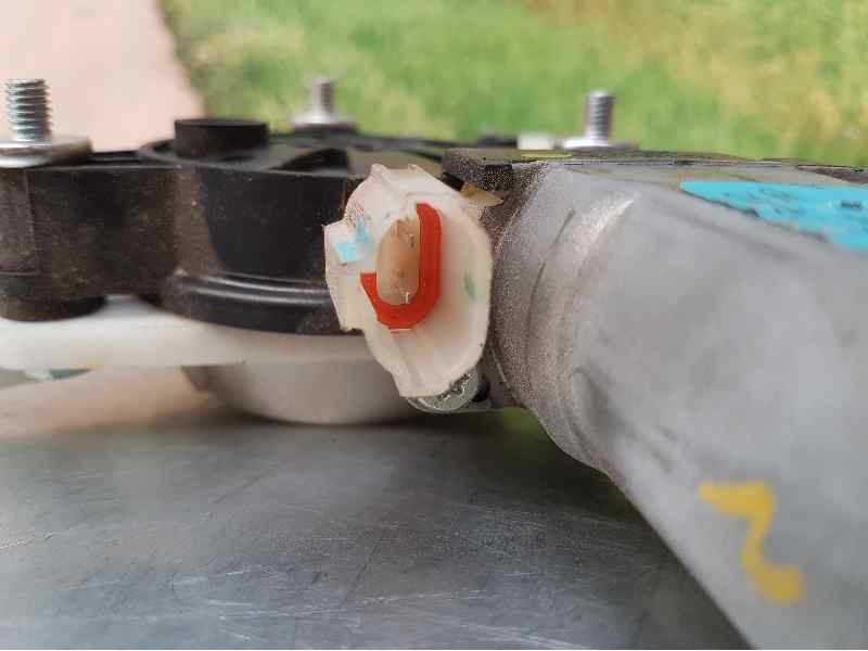 Recambio de elevalunas trasero derecho para hyundai i20 classic referencia OEM IAM 83402C7010 2 PINS ELECTRICO