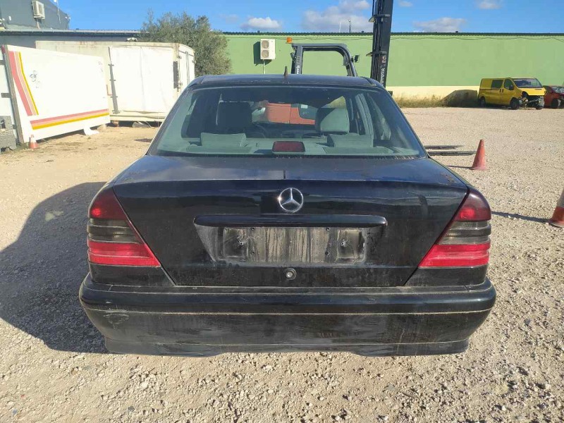 mercedes-benz clase c (w202) berlina del año 1998