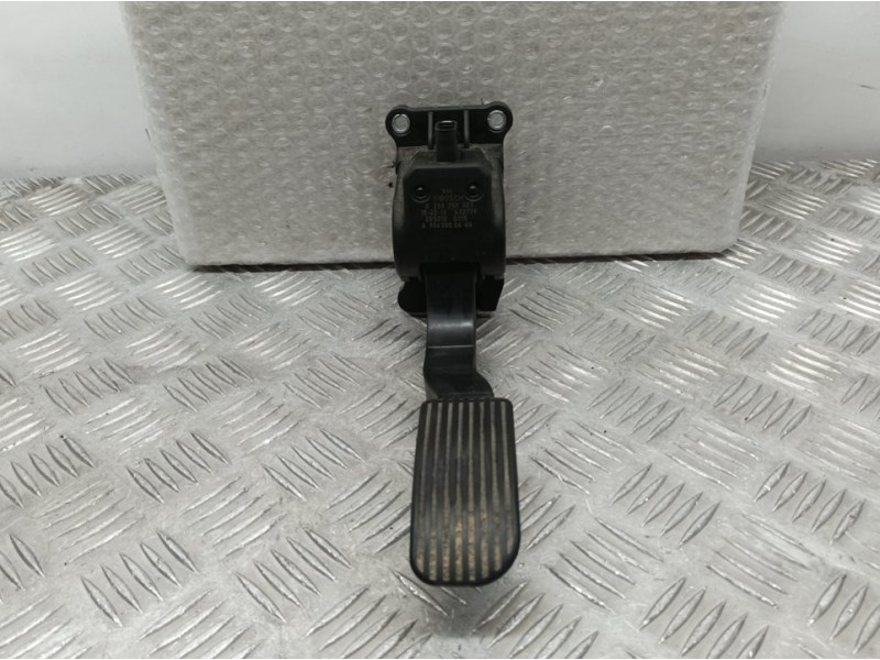 Recambio de potenciometro pedal para volkswagen crafter caja cerrada caja cerrada 35, batalla mediana referencia OEM IAM A906300
