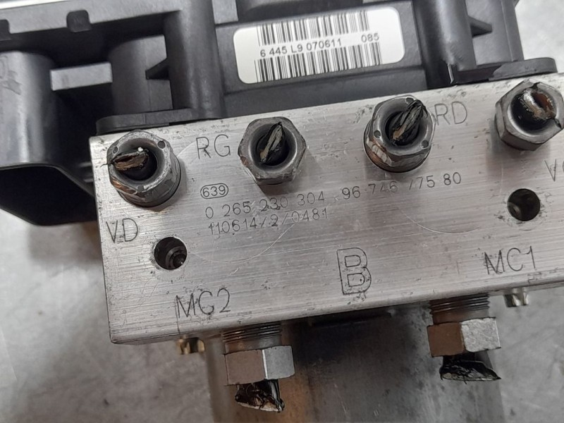 Recambio de abs para peugeot 3008 confort referencia OEM IAM 967467580 0265230304 