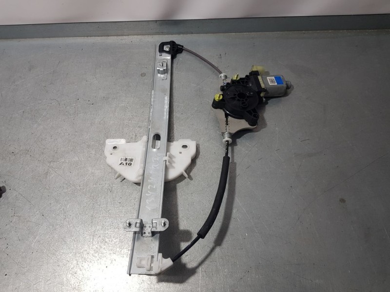 Recambio de elevalunas trasero izquierdo para kia stonic (ybcuv) 1.0 tgdi cat referencia OEM IAM 83450H8000 F00S1W2197 BOSCH ELE