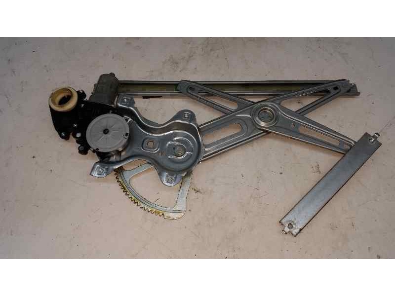 Recambio de elevalunas delantero derecho para toyota auris active referencia OEM IAM  10 PINS ELECTRICO