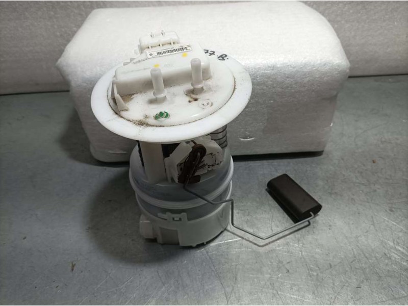 Recambio de aforador para dacia sandero stepway referencia OEM IAM 172027342R 100123727AA TI AUTOMOTIVE