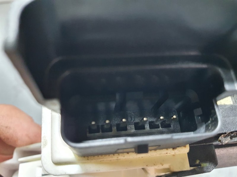 Recambio de cerradura puerta delantera izquierda para peugeot 3008 confort referencia OEM IAM 4251N0059J2 732291 6 PINES