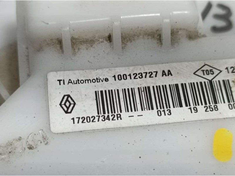 Recambio de aforador para dacia sandero stepway referencia OEM IAM 172027342R 100123727AA TI AUTOMOTIVE