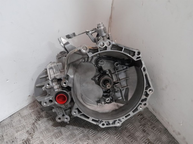 Recambio de caja cambios para opel mokka x innovation referencia OEM IAM M320LUJ 3833RA8 6VELOCIDADES