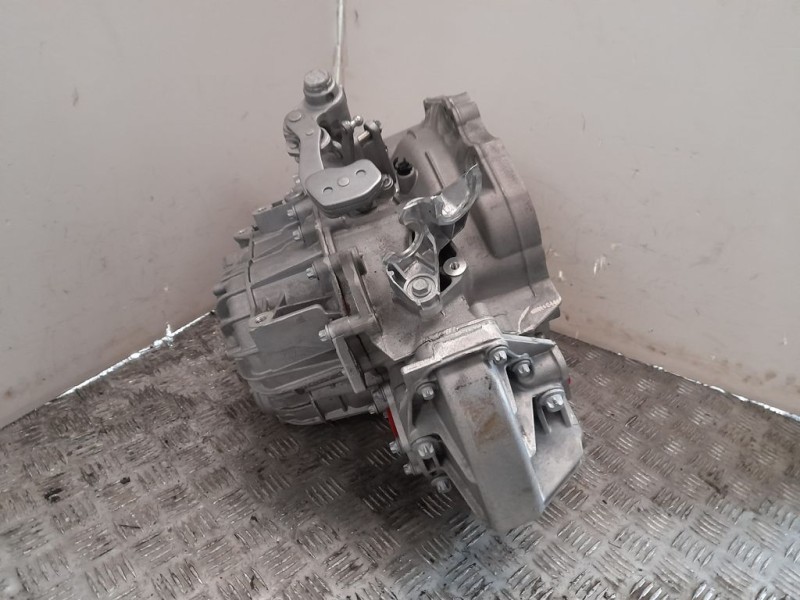 Recambio de caja cambios para opel mokka x innovation referencia OEM IAM M320LUJ 3833RA8 6VELOCIDADES