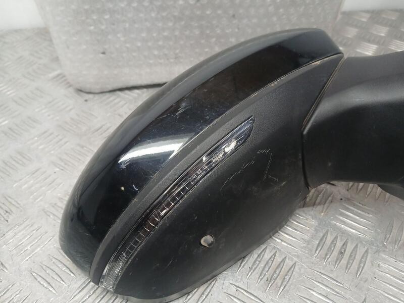 Recambio de retrovisor derecho para renault captur ii evolution referencia OEM IAM 963016661R ELECTRICO 9 CABLES 26244208A