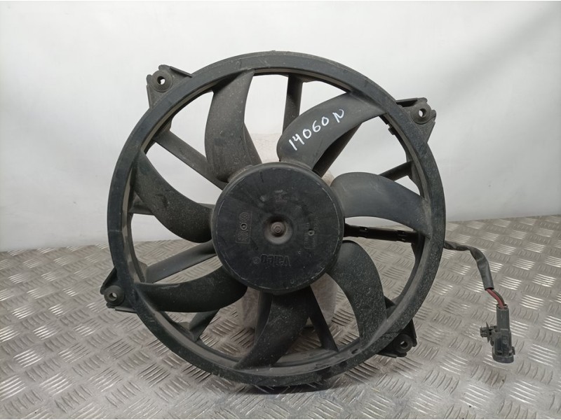 Recambio de electroventilador para peugeot 3008 confort referencia OEM IAM 9828719880  VALEO