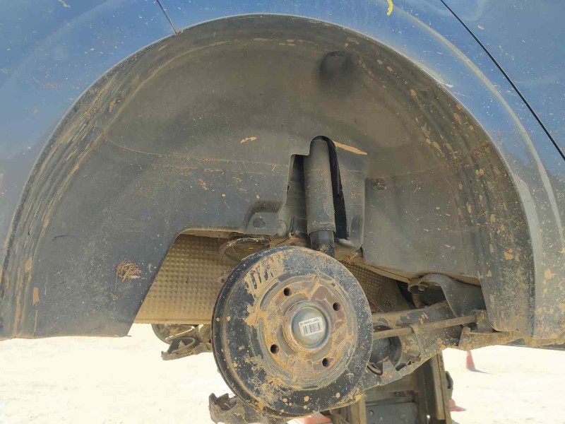 Recambio de plastico pase rueda tras. dch. para peugeot 208 signature referencia OEM IAM 9673769180  