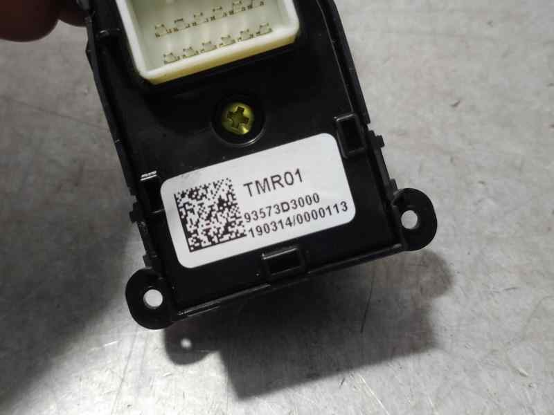 Recambio de mando retrovisor para hyundai tucson sle mild-hybrid 2wd referencia OEM IAM 93573D3000  