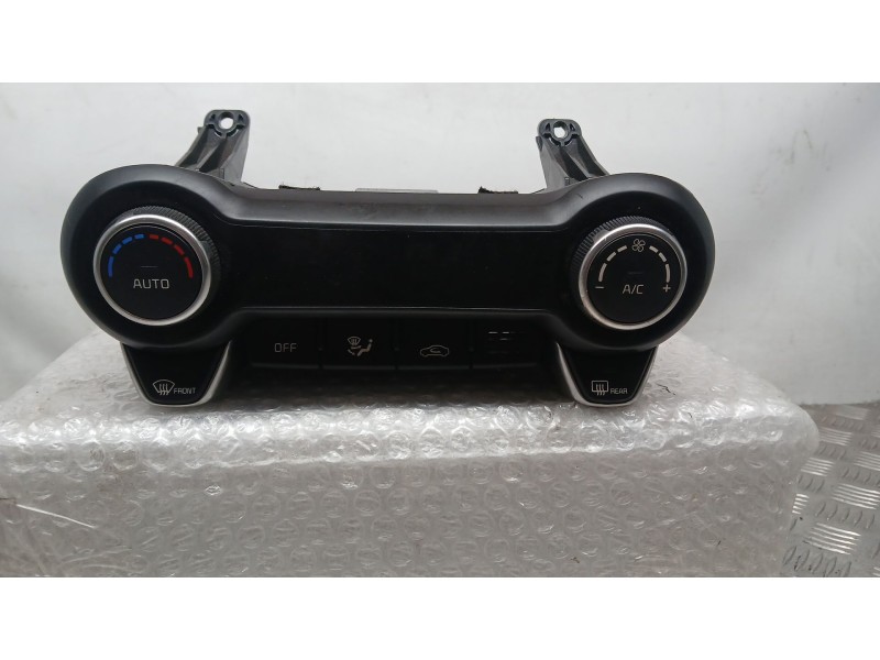 Recambio de mando climatizador para kia rio iv (yb, sc, fb) 1.25 referencia OEM IAM 97250H8220  C200367560