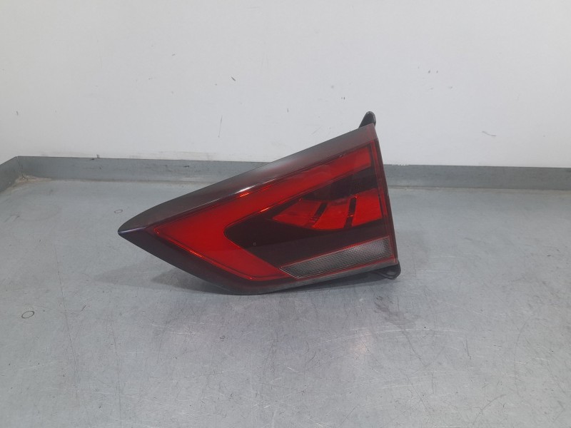 Recambio de piloto trasero derecho interior para mg zs suv (azs1) 1.0 t-gdi referencia OEM IAM 10571684 AC231213043 