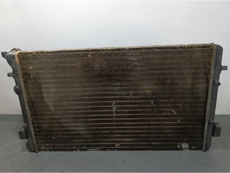Recambio de radiador agua para seat leon (1m1) stella referencia OEM IAM 1J0121253N  