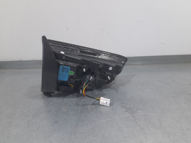 Recambio de piloto trasero derecho interior para mg zs suv (azs1) 1.0 t-gdi referencia OEM IAM 10571684 AC231213043 