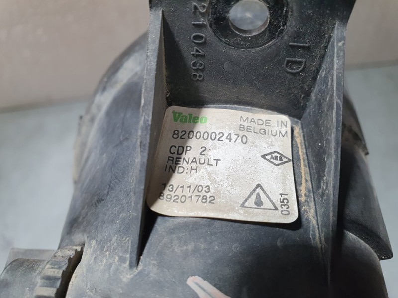 Recambio de faro antiniebla derecho para renault clio ii fase ii (b/cb0) base authentique referencia OEM IAM 8200002470 89201782