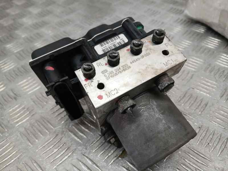 Recambio de abs para toyota corolla verso (r1) 2.2 d-4d luna referencia OEM IAM 44540OF020 0265234222 BOSCH