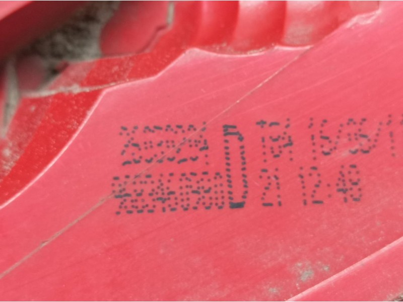 Recambio de piloto trasero derecho para peugeot 3008 confort referencia OEM IAM 9683460980  INTERIOR