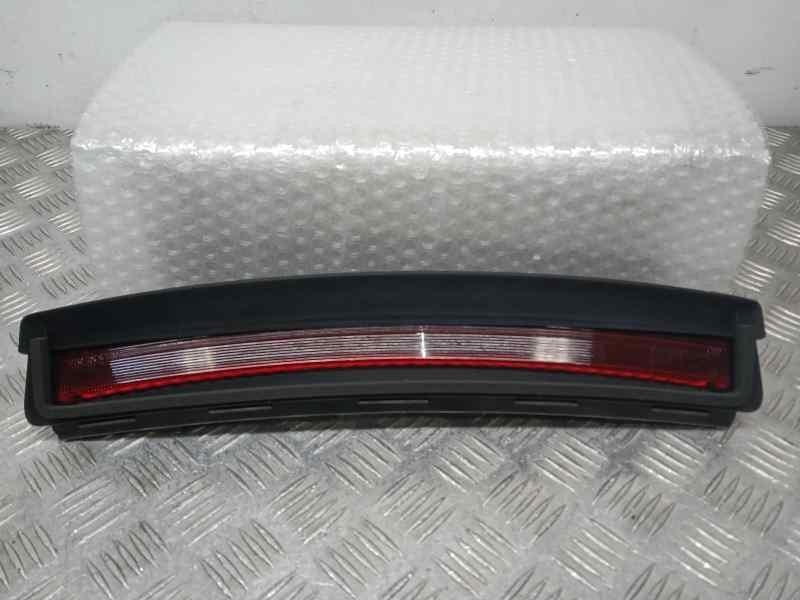 Recambio de luz central de freno para tesla model 3 ev performance awd referencia OEM IAM 1077405 183500036530 