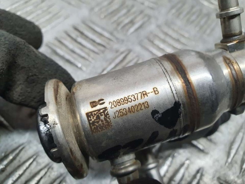 Recambio de inyector adblue para nissan qashqai (j11) acenta referencia OEM IAM 208995377R J253402213 