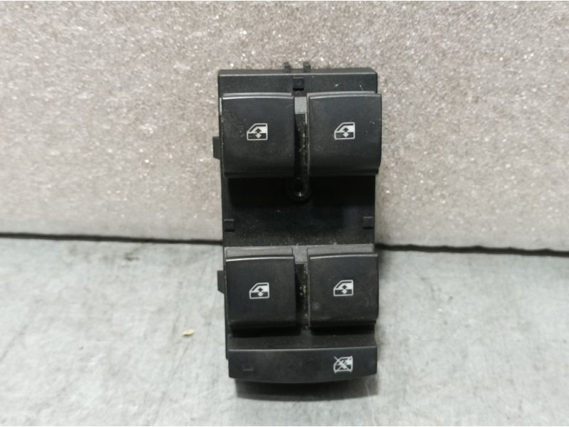 Recambio de mando elevalunas delantero izquierdo para opel mokka x innovation referencia OEM IAM 22915121  