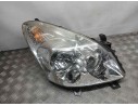 Recambio de faro derecho para toyota corolla verso (r1) 2.2 d-4d luna referencia OEM IAM 811300F010  PULIR