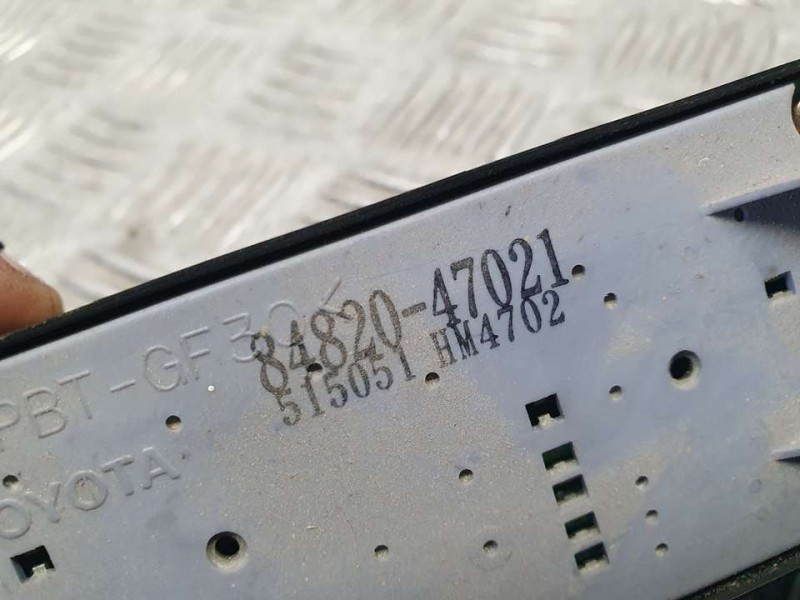Recambio de mando elevalunas delantero izquierdo para toyota prius (nhw20) sol referencia OEM IAM 8482047021  