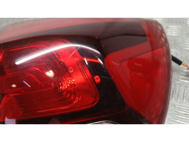 Recambio de piloto trasero derecho exterior para kia rio iv (yb, sc, fb) 1.25 referencia OEM IAM 92402H8000 ROZADO 92402H8